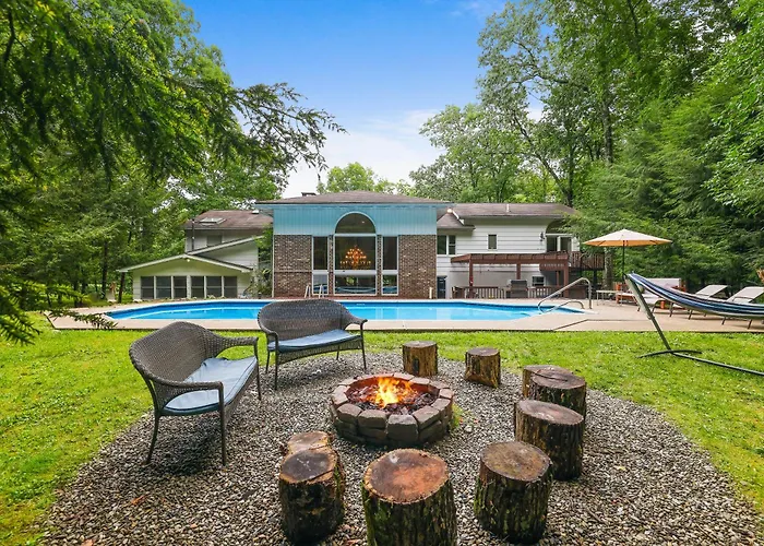 Villa - Ski Shawnee - Hot Tub - Fire Pit
