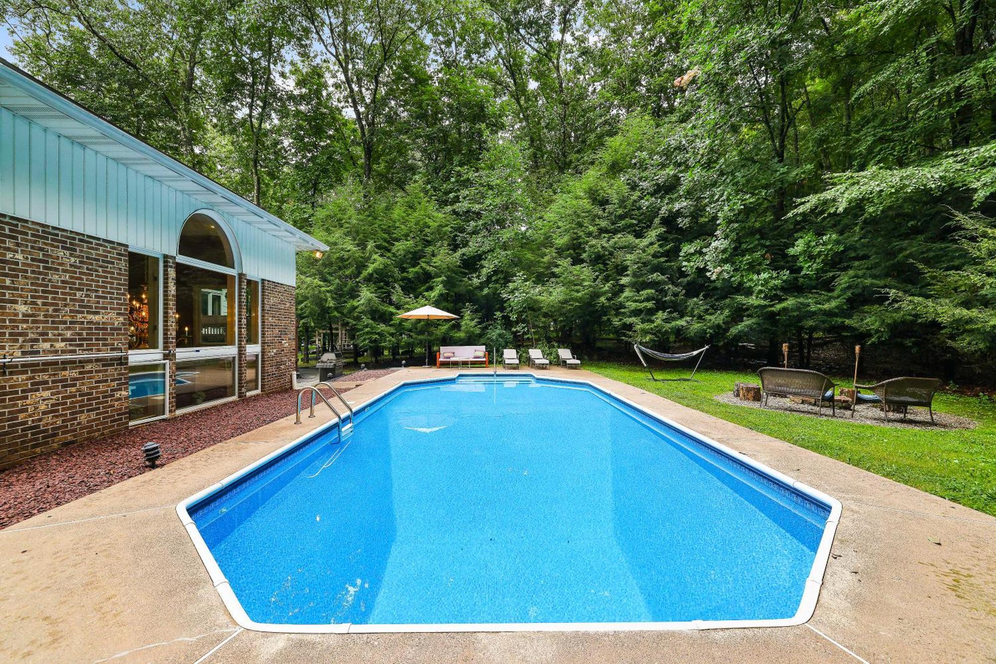 - Shawnee - Hot Tub - Fire Pit Holiday home *