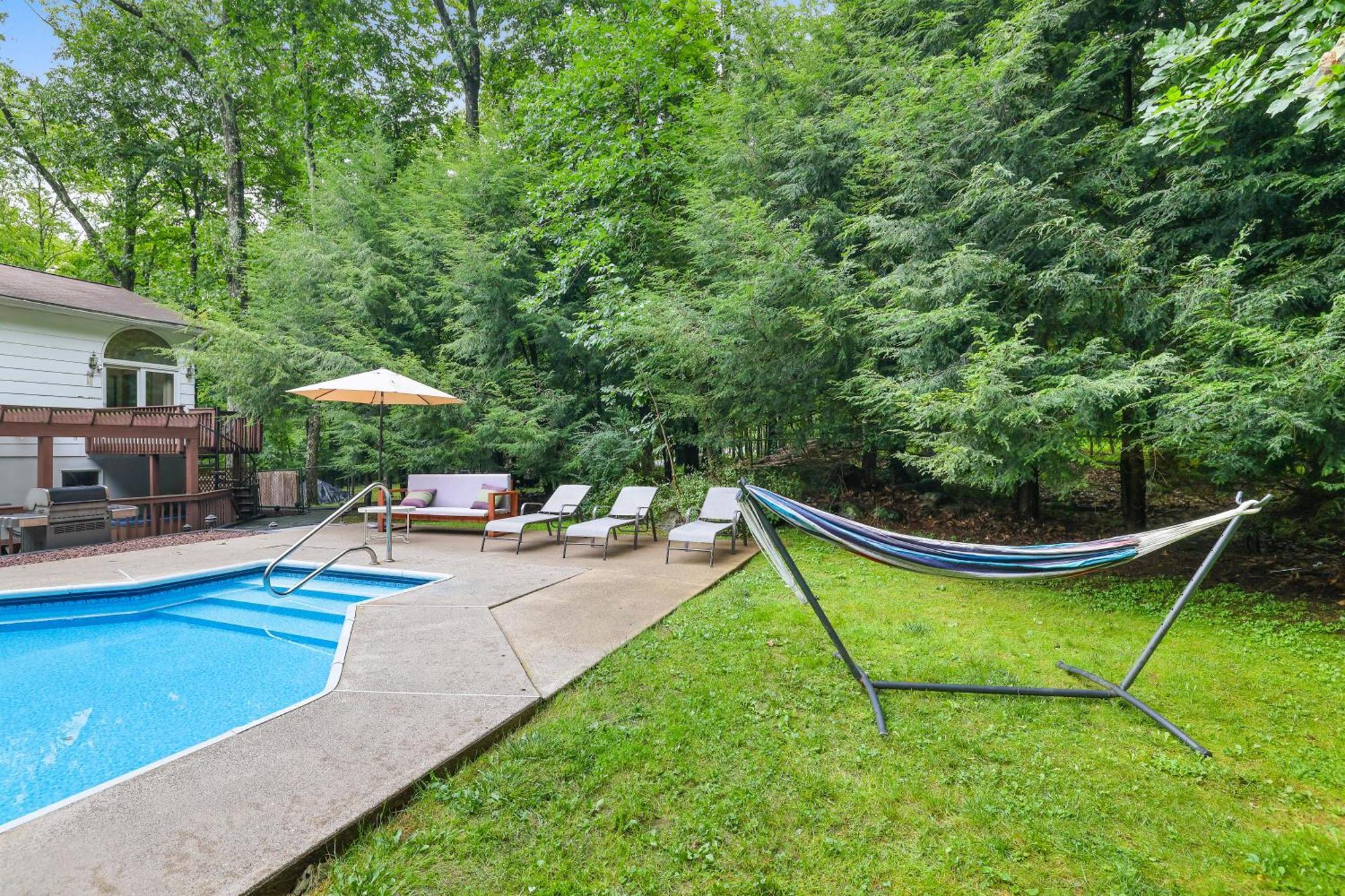 Holiday home - Shawnee - Hot Tub - Fire Pit East Stroudsburg