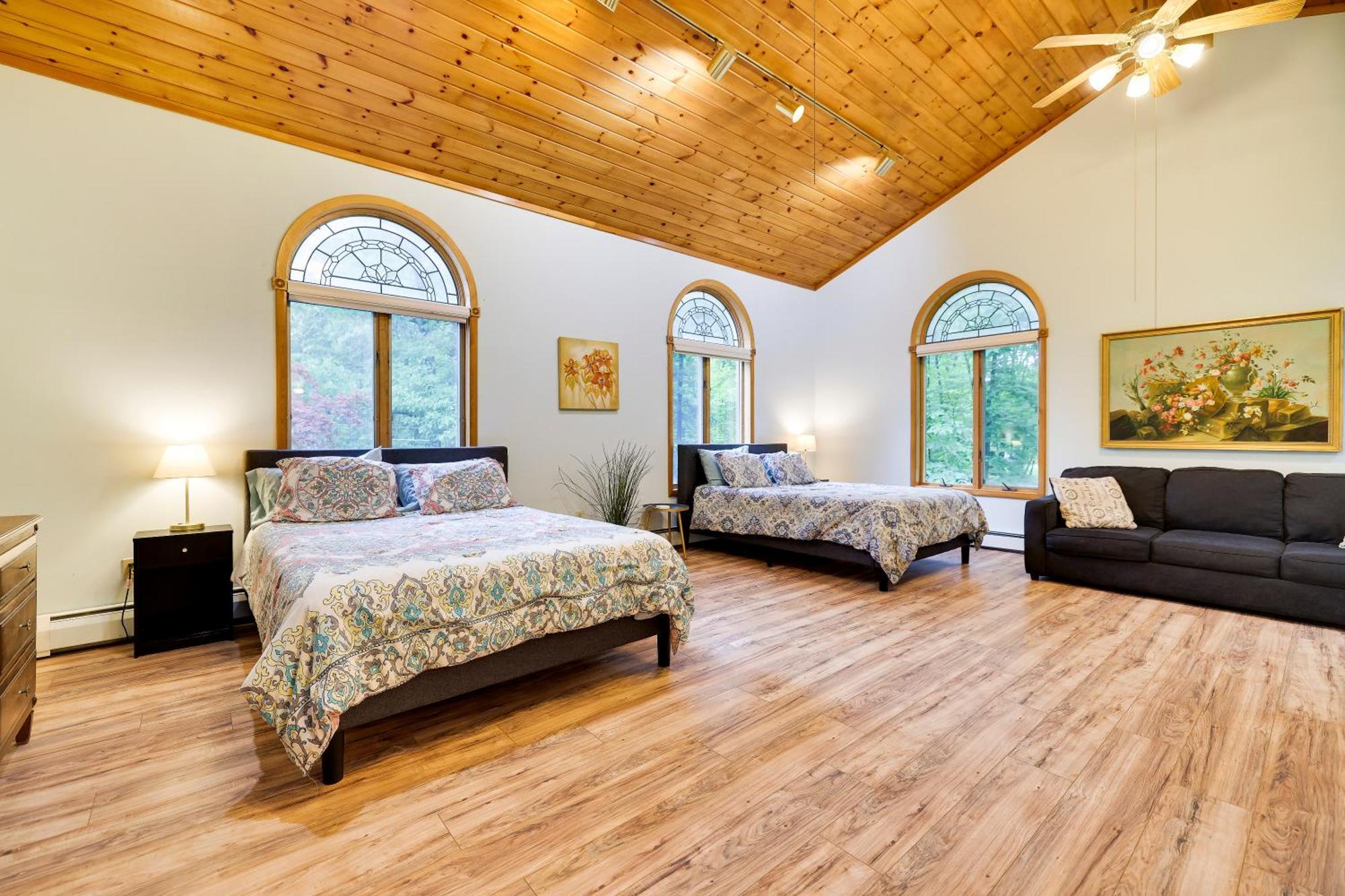 - Shawnee - Hot Tub - Fire Pit * East Stroudsburg